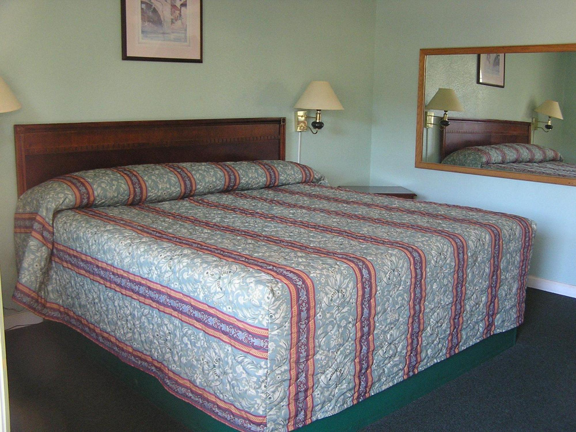 Many American Inn Motel מראה חיצוני תמונה