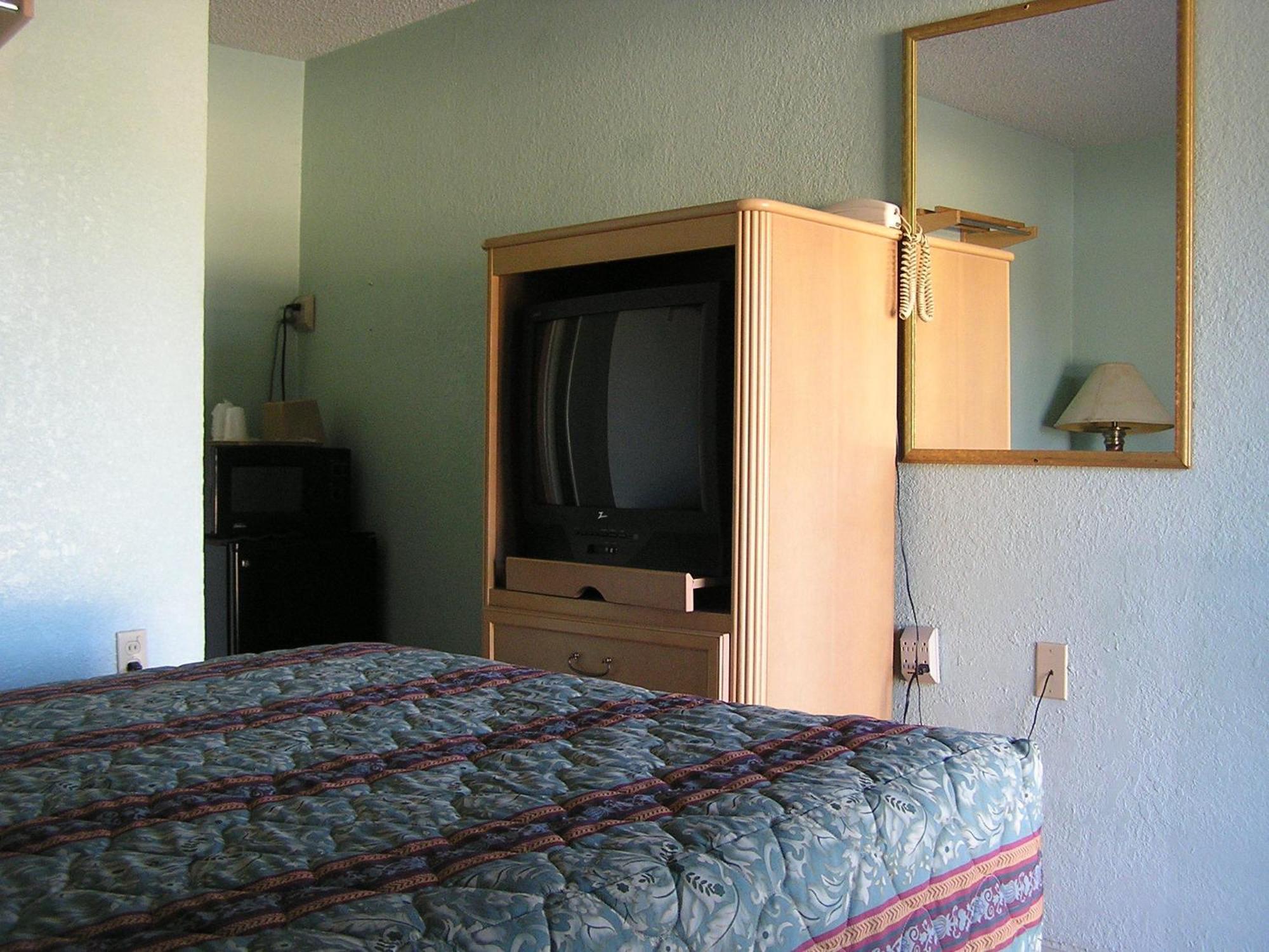 Many American Inn Motel מראה חיצוני תמונה